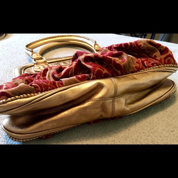 Isabella Fiore Damask Bag - Picture 13 of 13